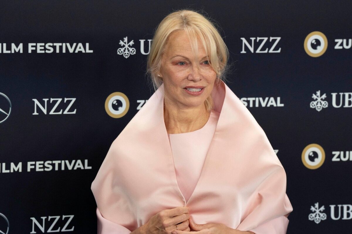 Pamela Anderson, la un festival de film, nemachiată